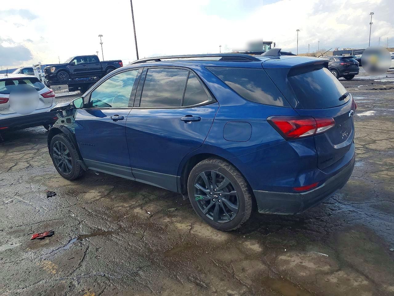 2022 Chevrolet Equinox Rs - Фото 2