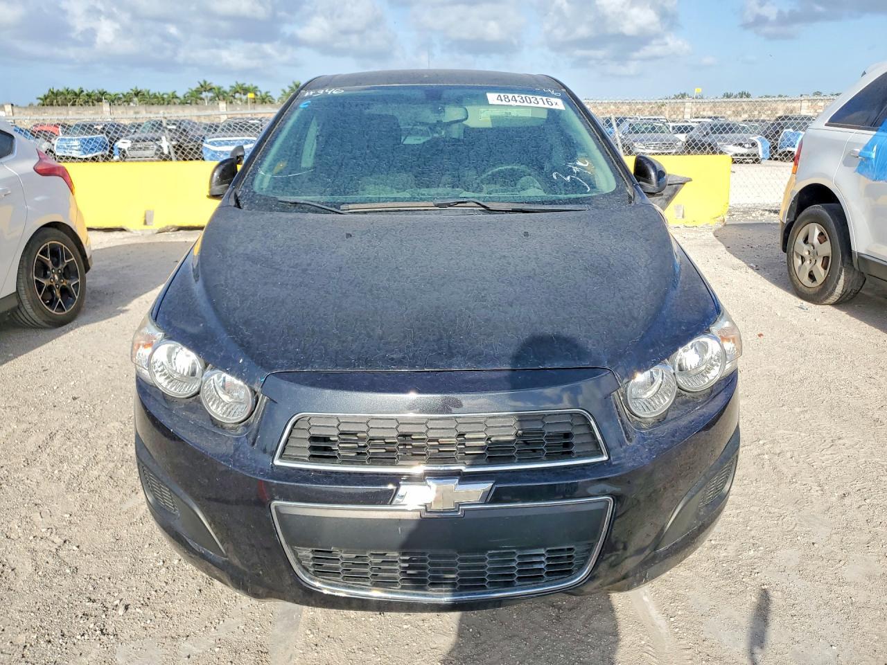 2015 Chevrolet Sonic Lt - Фото 5