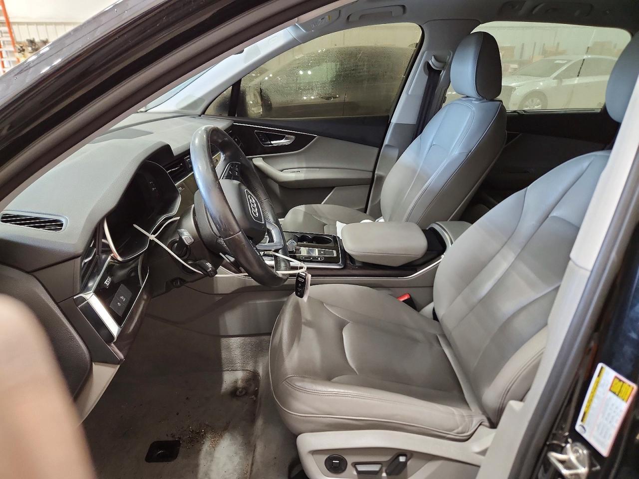 2022 Audi Q7 Premium Plus - Image 7