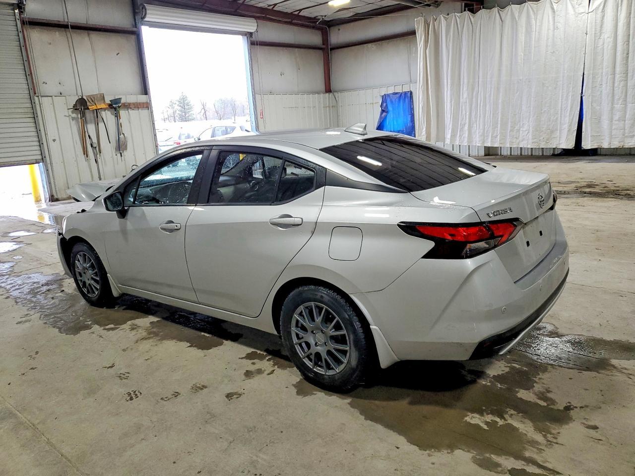 2021 Nissan Versa Sv - Фото 2