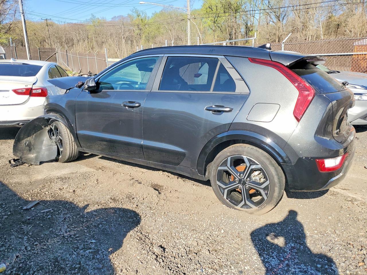 2025 Kia Niro Ex Touring - Фото 2