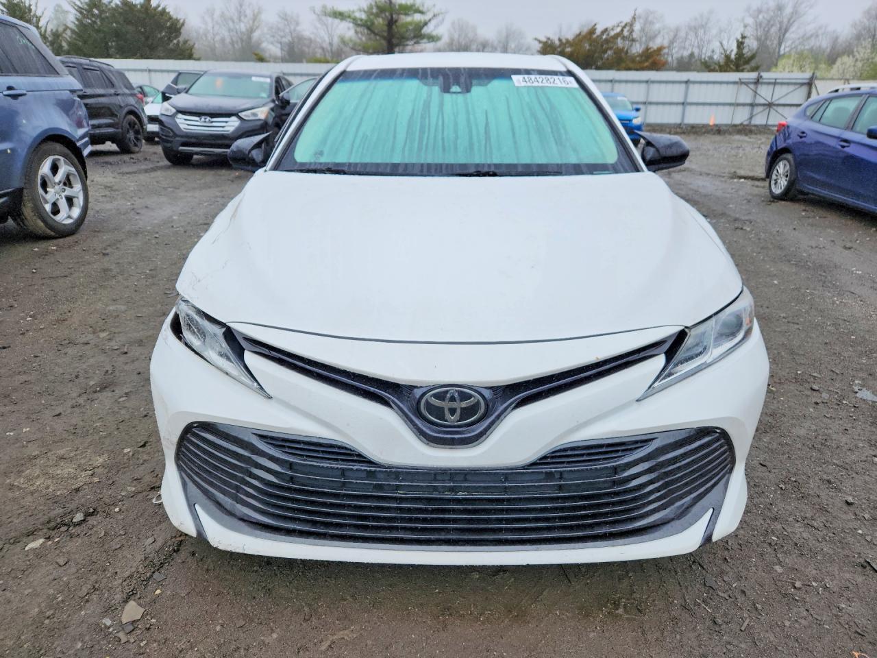 2018 Toyota Camry Le - Фото 5