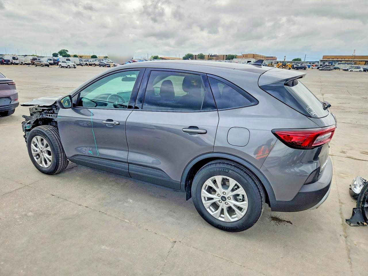 2025 Ford Escape Active - Image 2