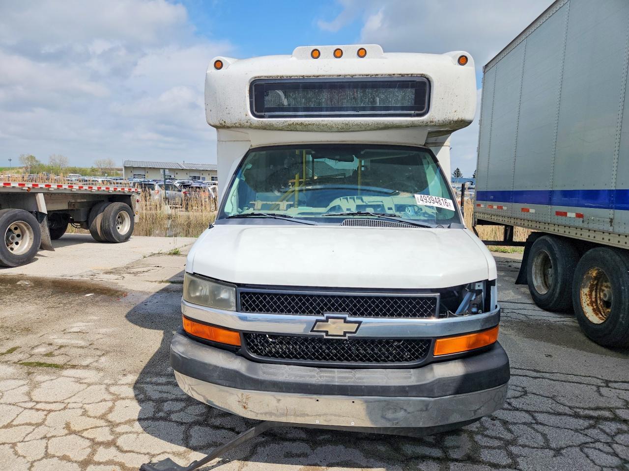 2013 Chevrolet Express G4500 - Фото 5