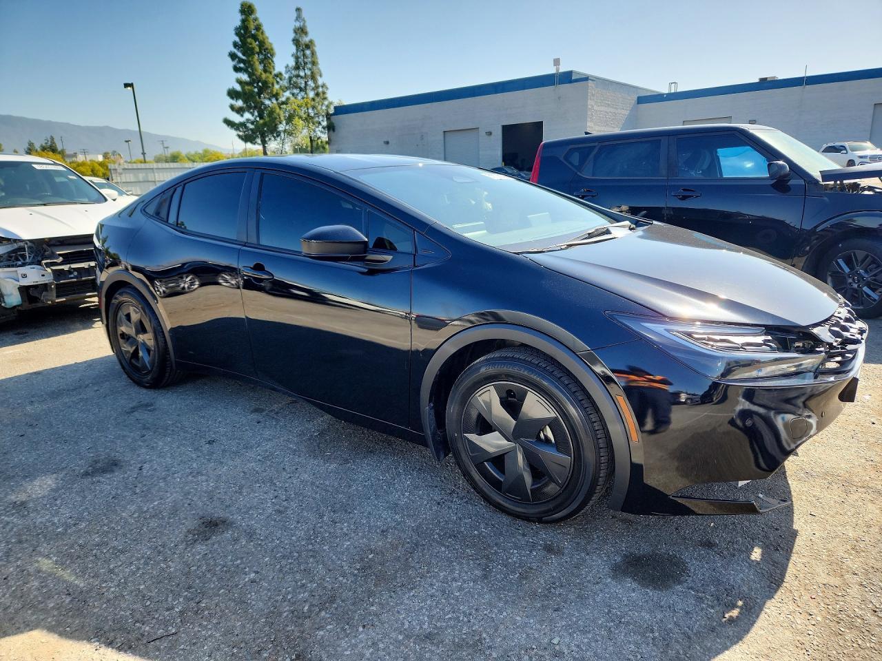 2024 Toyota Prius Le - Фото 4