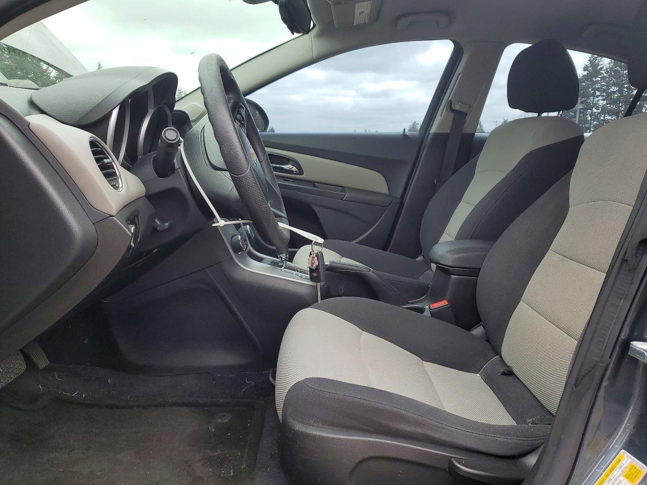 2013 Chevrolet Cruze Ls - Фото 7