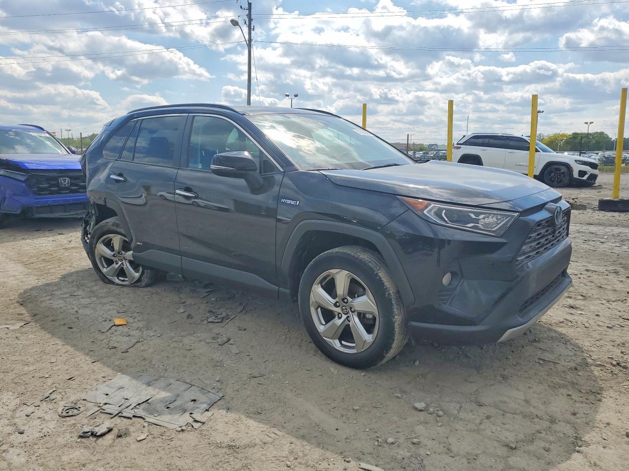 2021 Toyota Rav4 Limited - Image 4