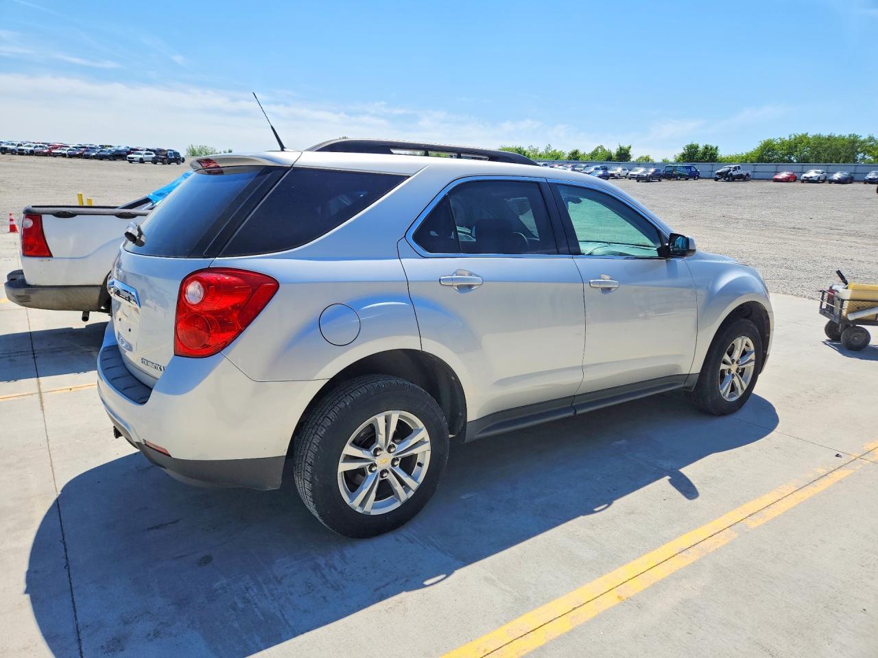 2010 Chevrolet Equinox Lt - Image 3