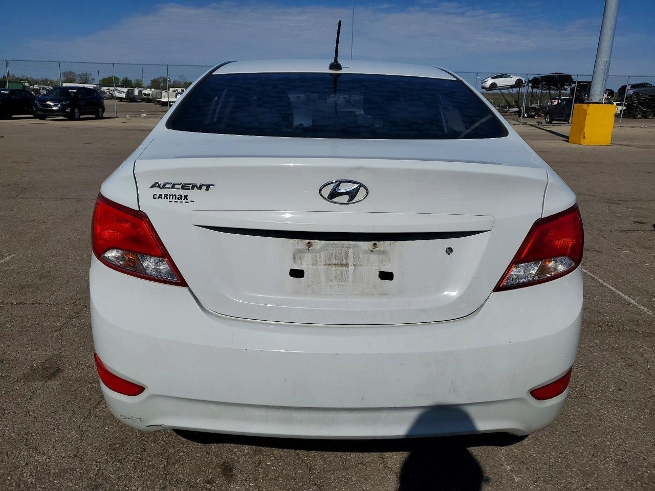2017 Hyundai Accent Se - Фото 6