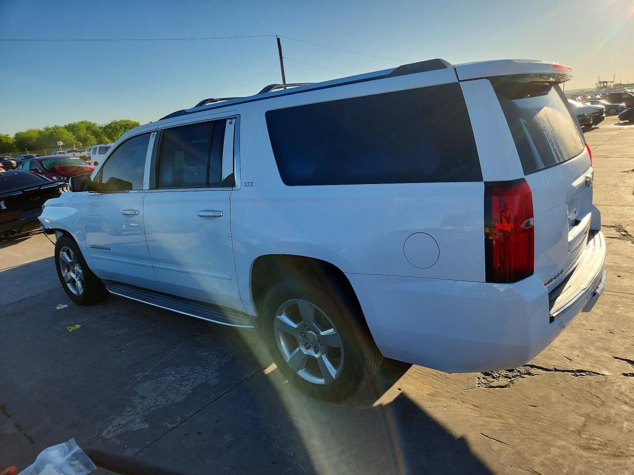 2015 Chevrolet Suburban K1500 Ltz - Фото 2