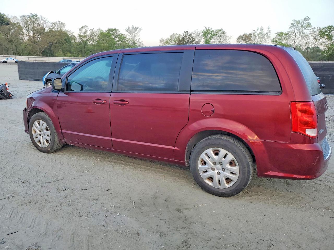 2018 Dodge Grand Caravan Se - Фото 2