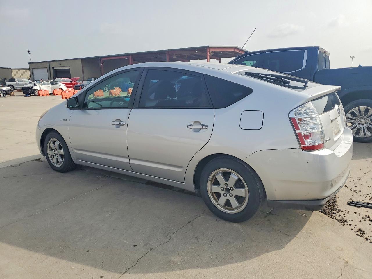 2008 Toyota Prius Base - Image 2