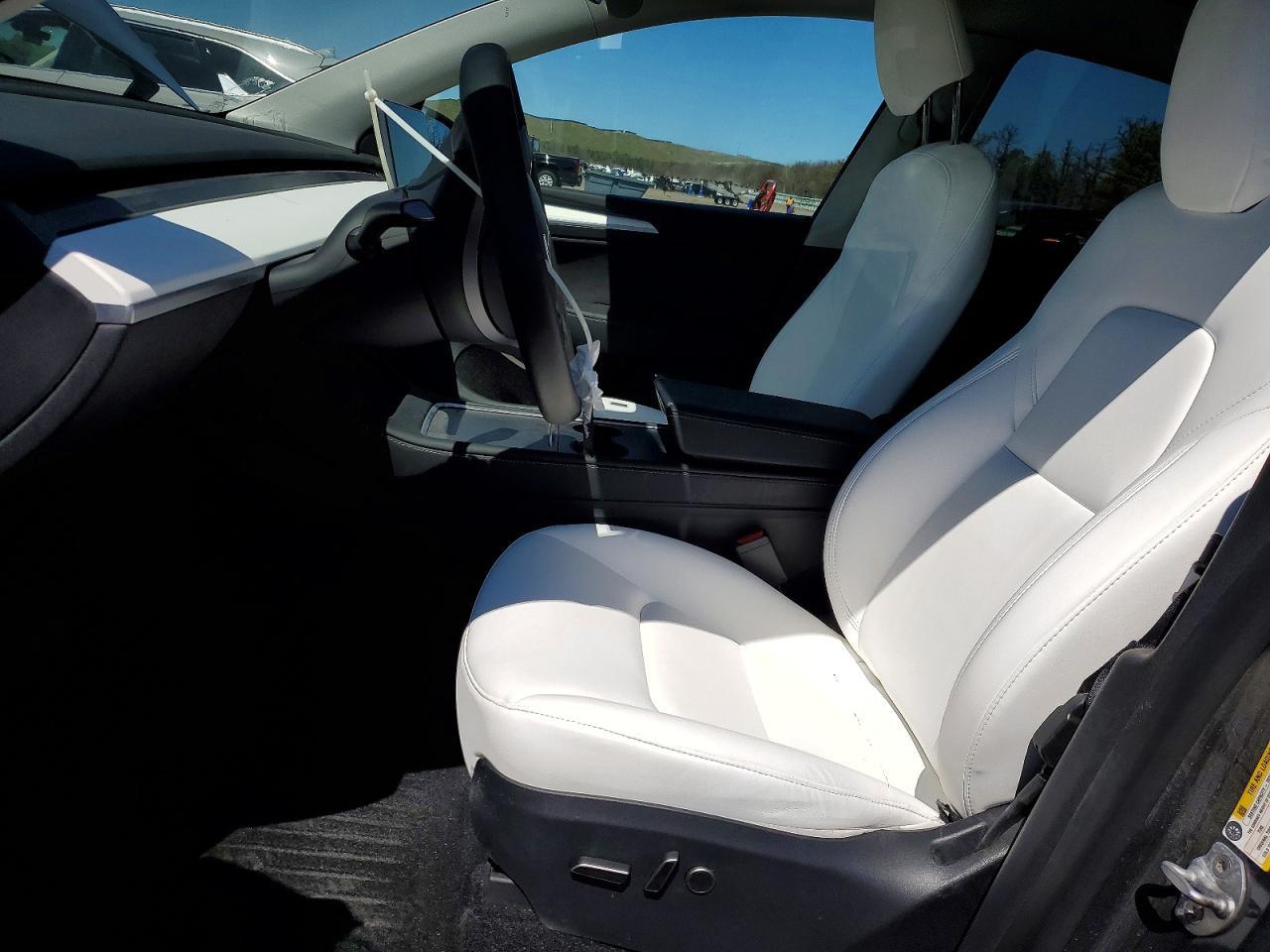 2023 Tesla Model Y - Фото 7