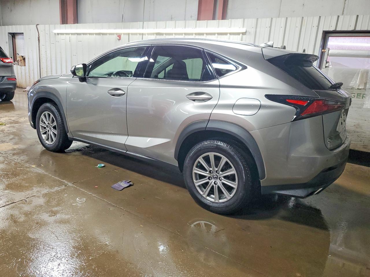 2021 Lexus Nx 300 Base - Фото 2