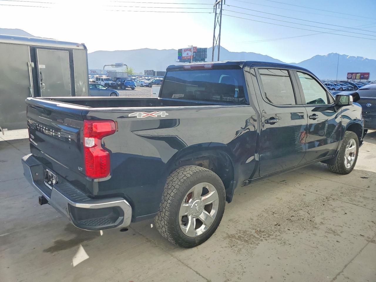 2020 Chevrolet Silverado K1500 Lt - Фото 3