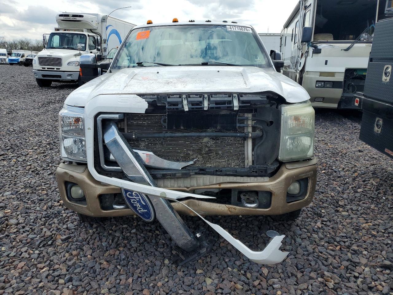 2011 Ford F350 Super Duty - Фото 5