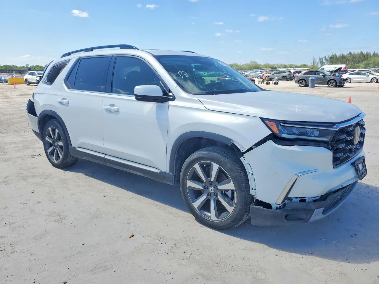 2024 Honda Pilot Touring - Фото 4