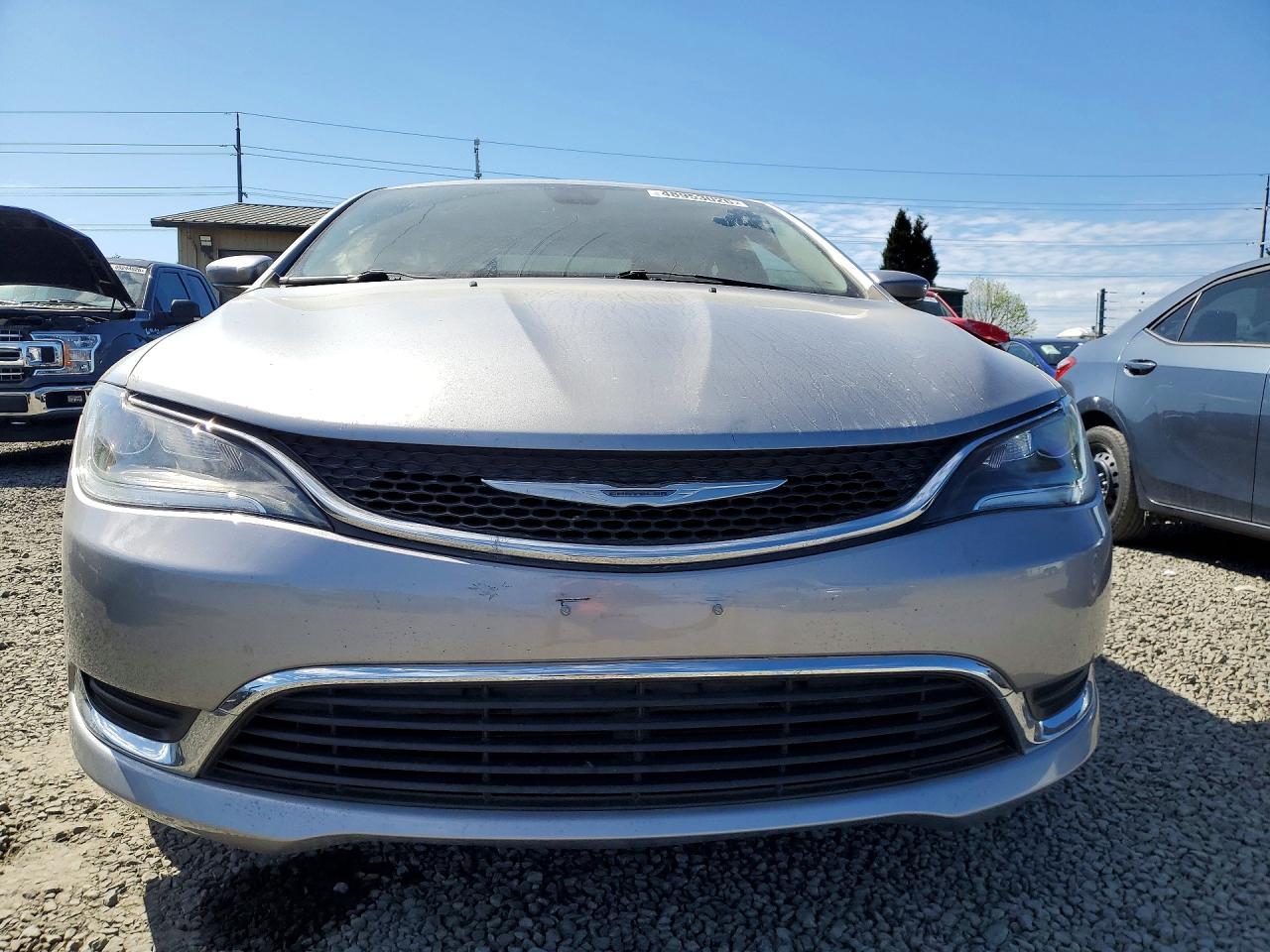 2015 Chrysler 200 Limited - Фото 5