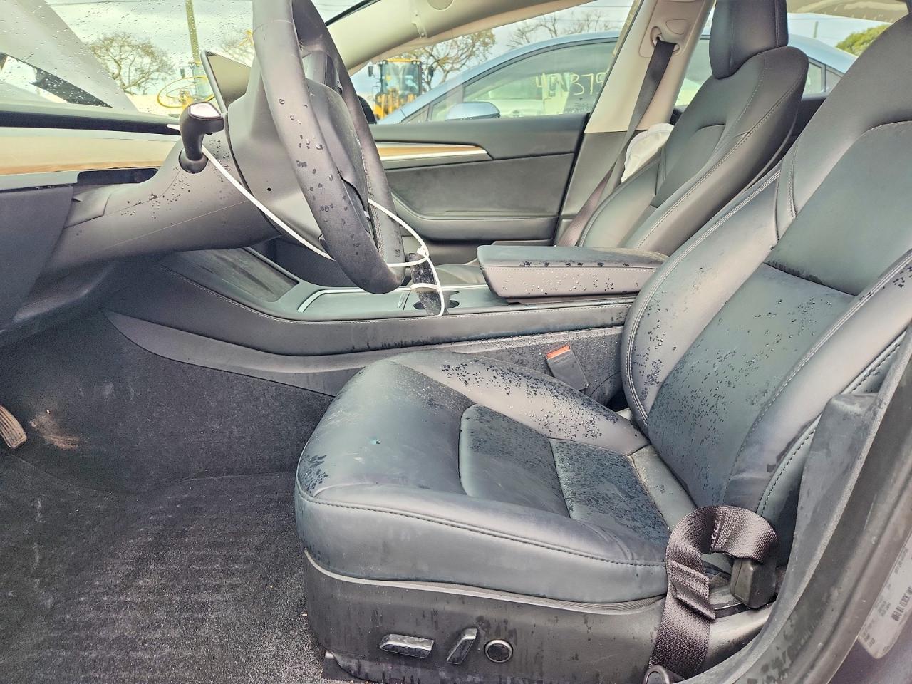 2023 Tesla Model 3 - Image 7