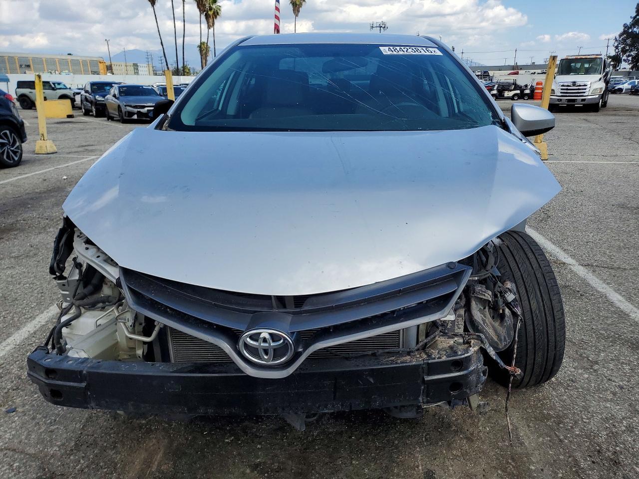 2015 Toyota Corolla Le - Image 5