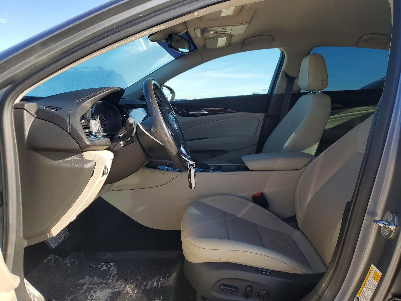 2020 Buick Regal Essence - Image 7