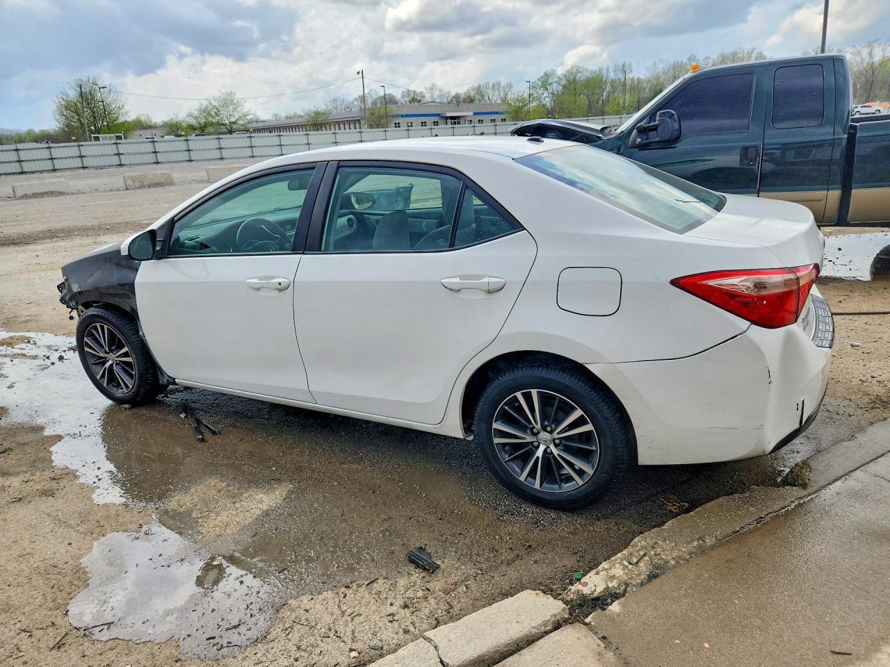 2017 Toyota Corolla Le - Image 2