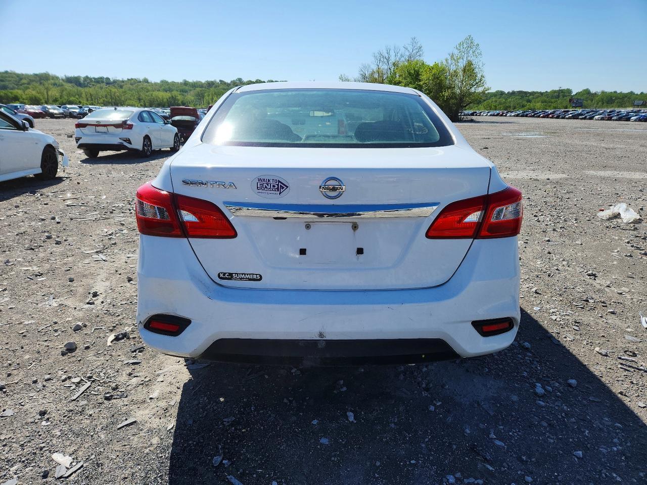2018 Nissan Sentra S - Фото 6