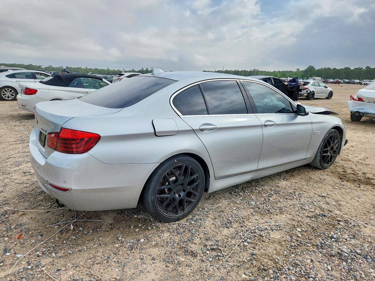 2015 BMW 535 I - Фото 3