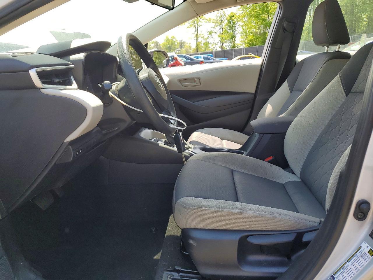 2025 Toyota Corolla Le - Фото 7