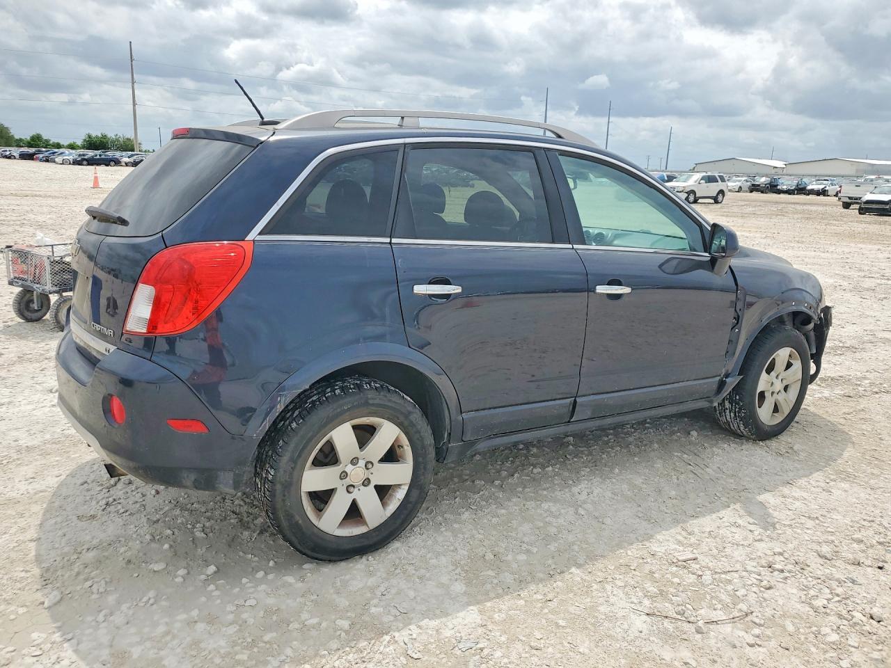 2015 Chevrolet Captiva Lt - Image 3