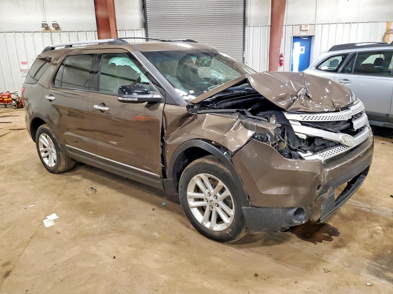 2015 Ford Explorer Xlt - Фото 4