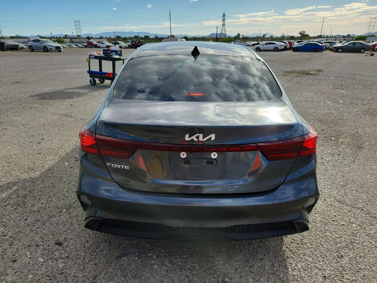2023 Kia Forte Lxs - Image 6
