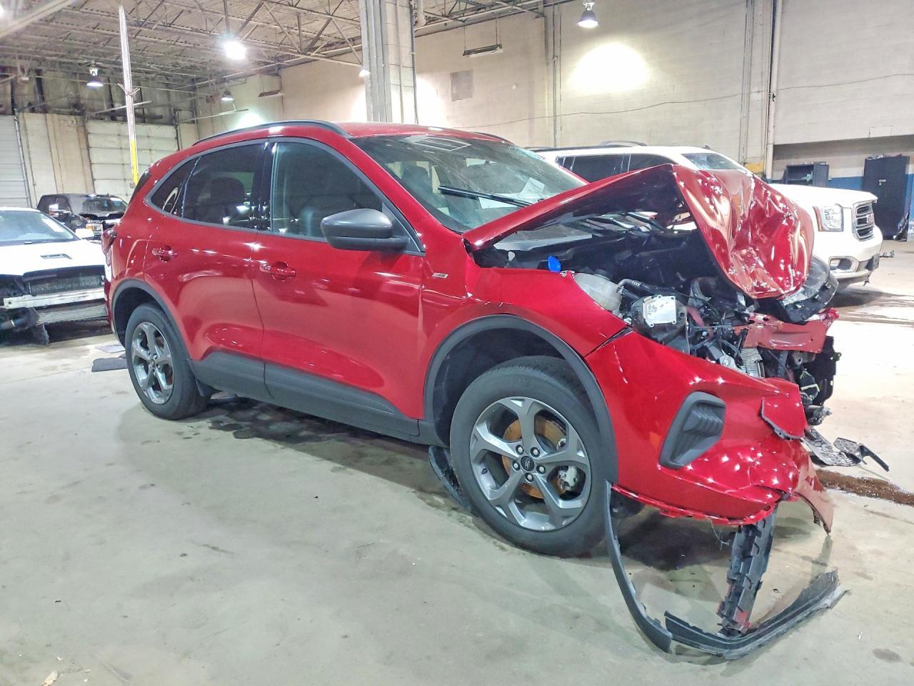2025 Ford Escape St Line - Фото 4