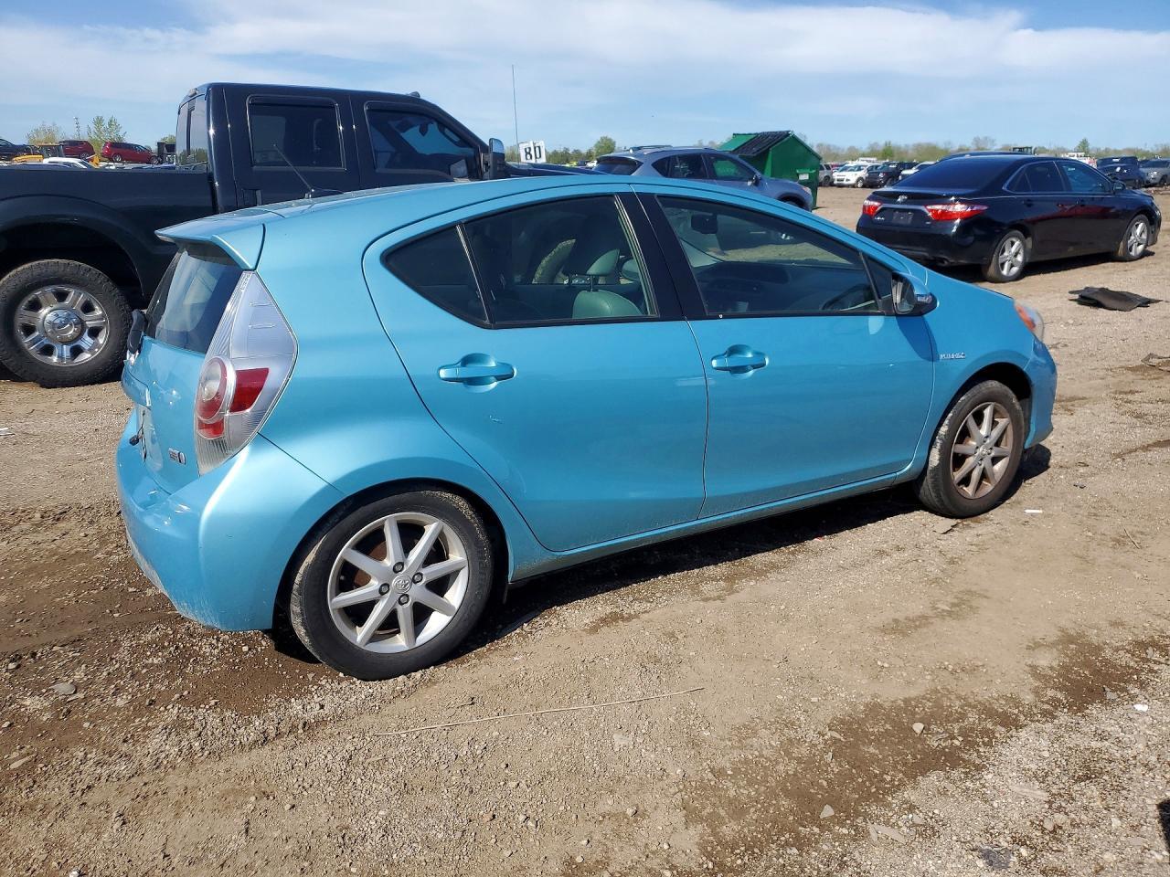 2013 Toyota Prius C Four - Image 3