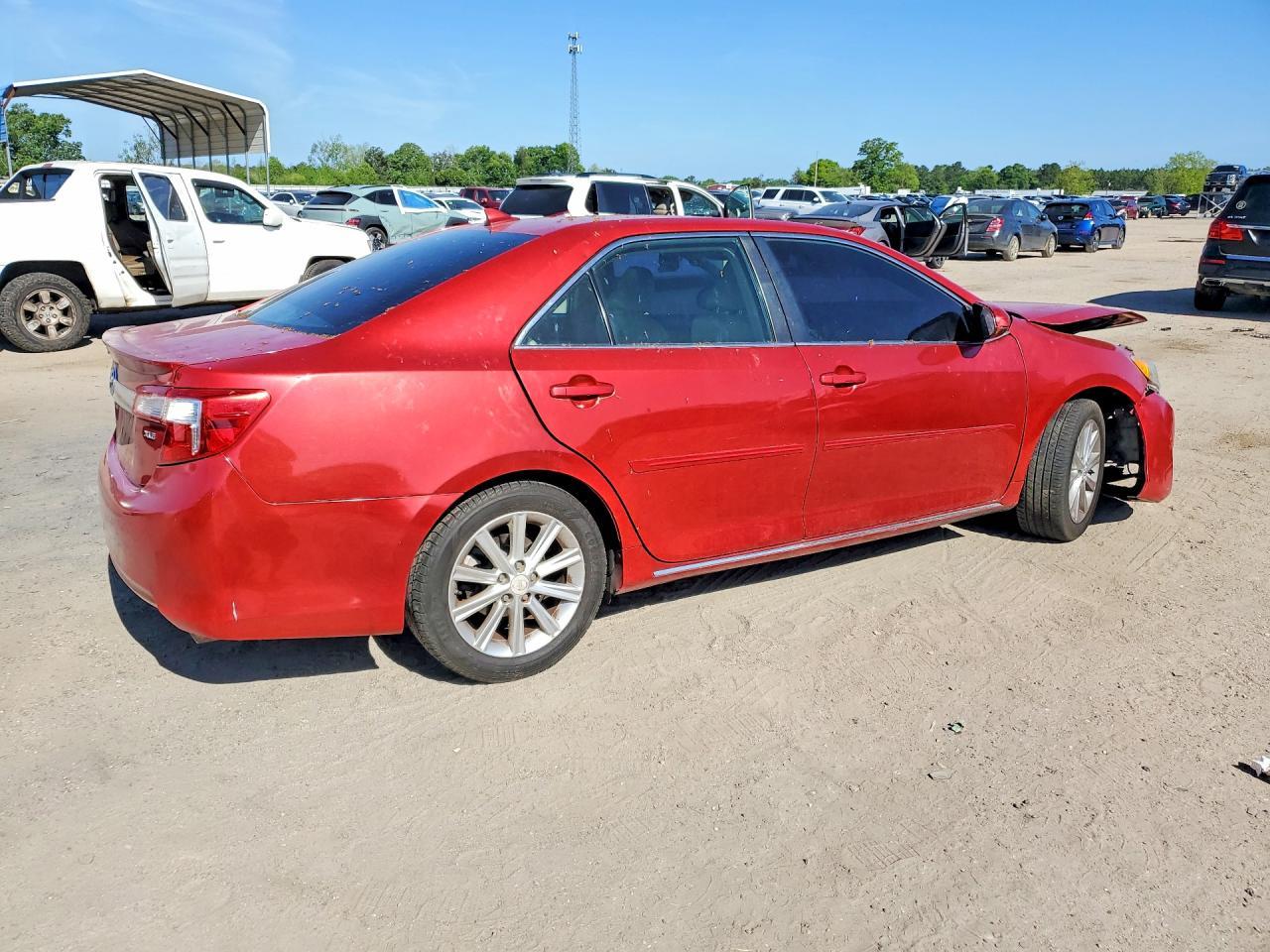 2012 Toyota Camry Xle V6 - Фото 3