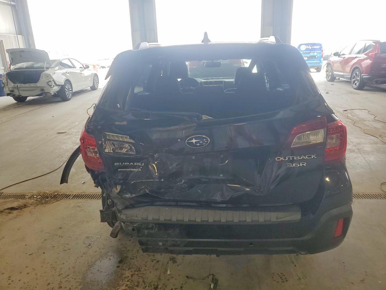 2018 Subaru Outback Touring - Фото 6