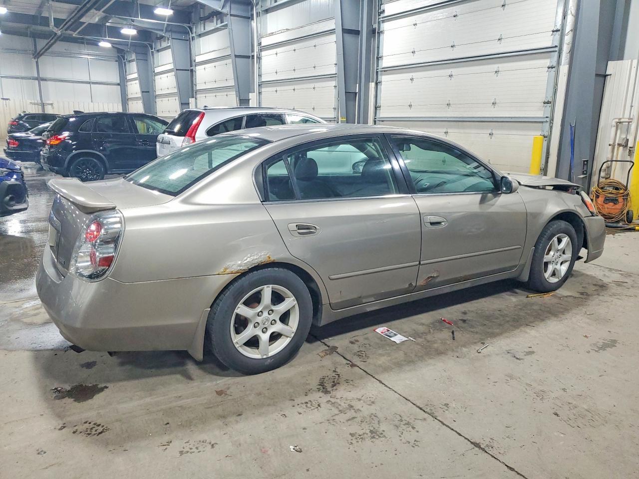2005 Nissan Altima 2.5 - Фото 3