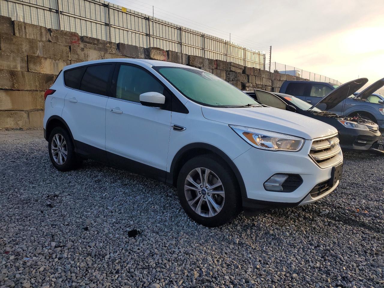 2019 Ford Escape Se - Image 4