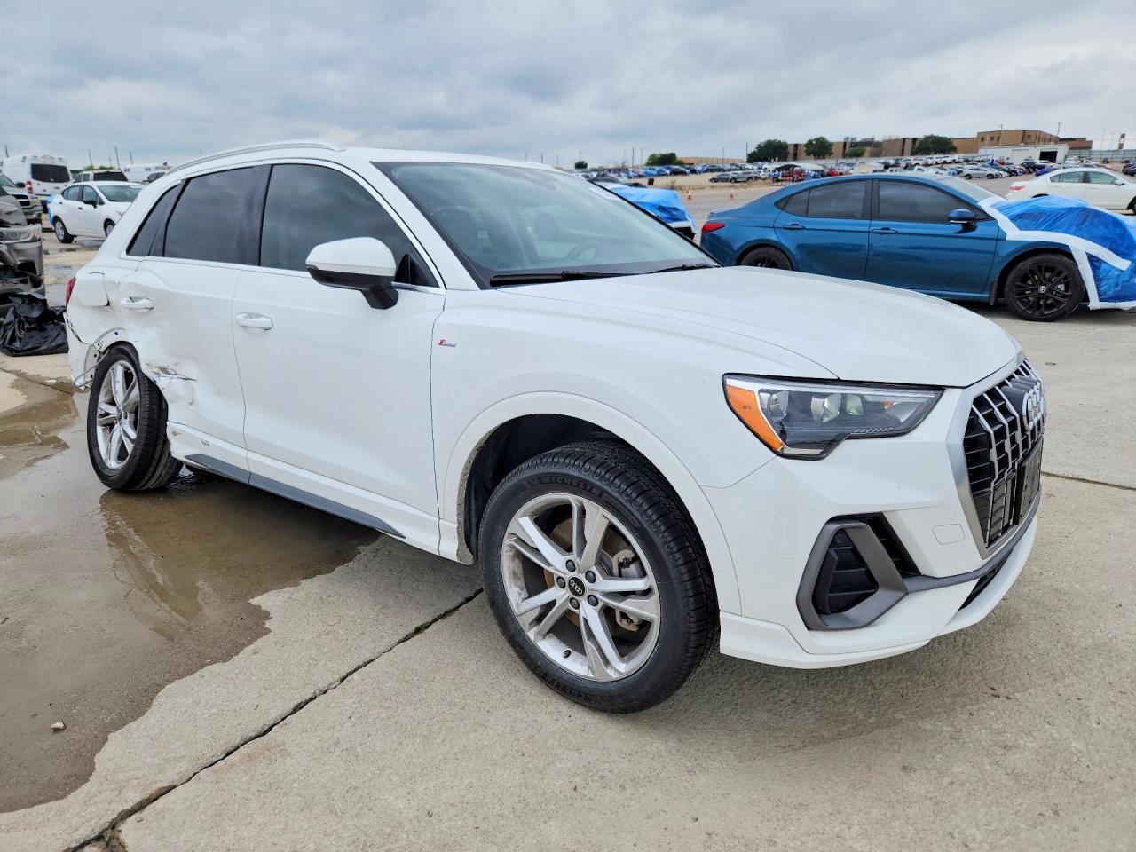 2022 Audi Q3 Premium S Line 45 - Фото 4