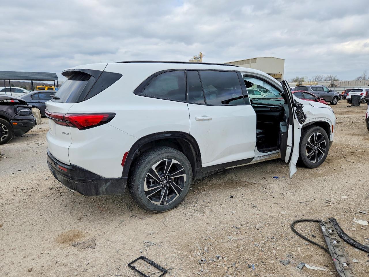 2025 Buick Enclave Sport Touring - Фото 3