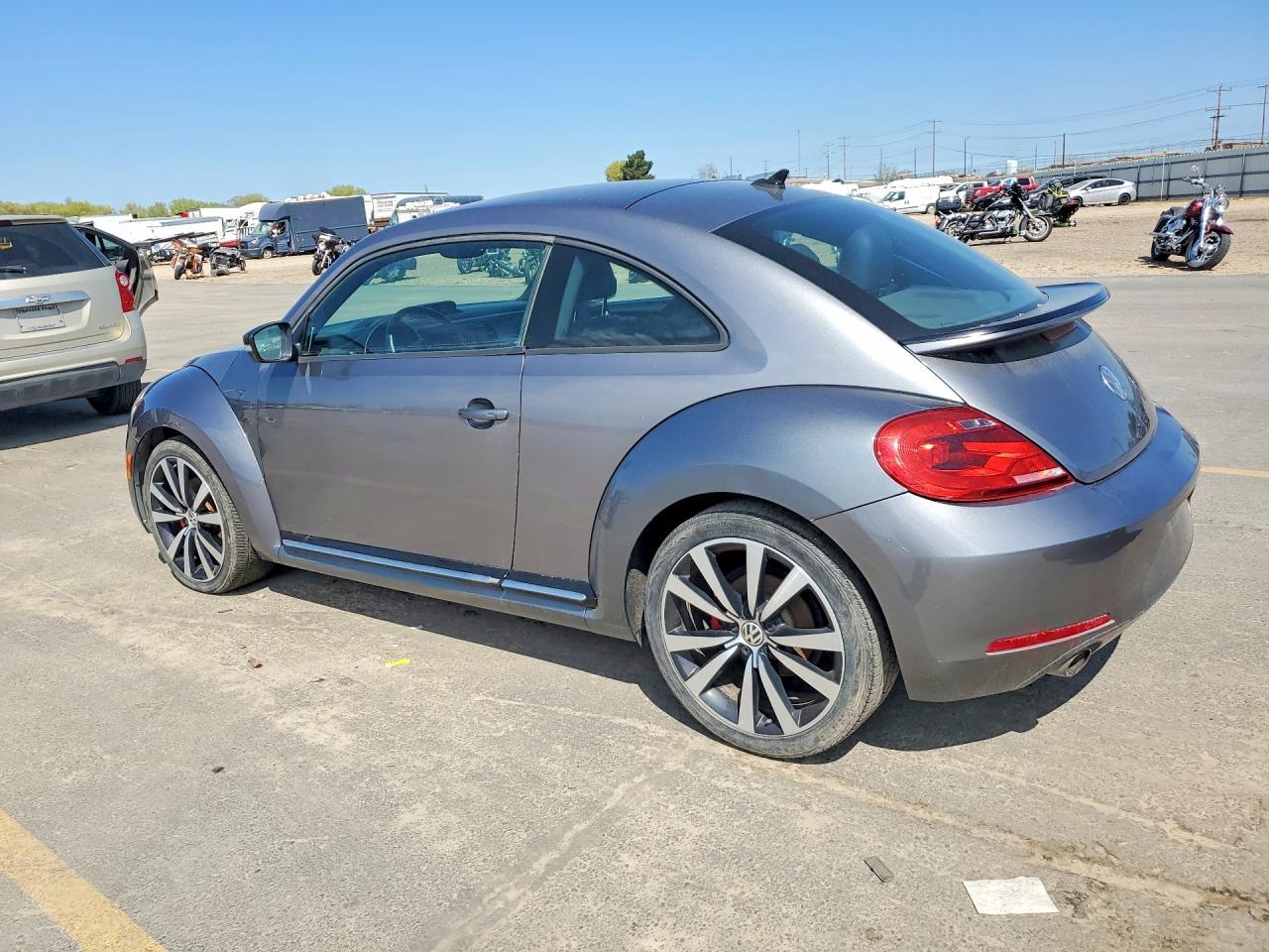 2012 Volkswagen Beetle Turbo - Image 2