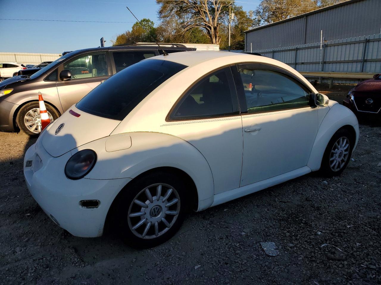 2004 Volkswagen New Beetle - Фото 3