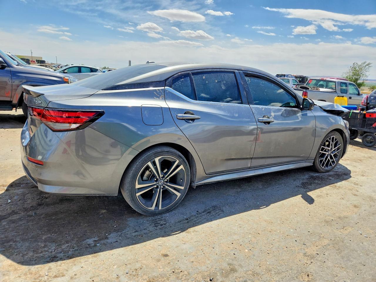 2021 Nissan Sentra Sr - Image 3