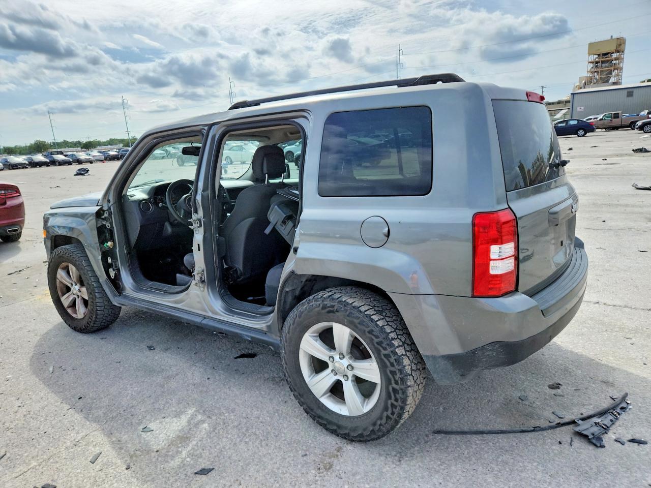 2013 Jeep Patriot - Image 2