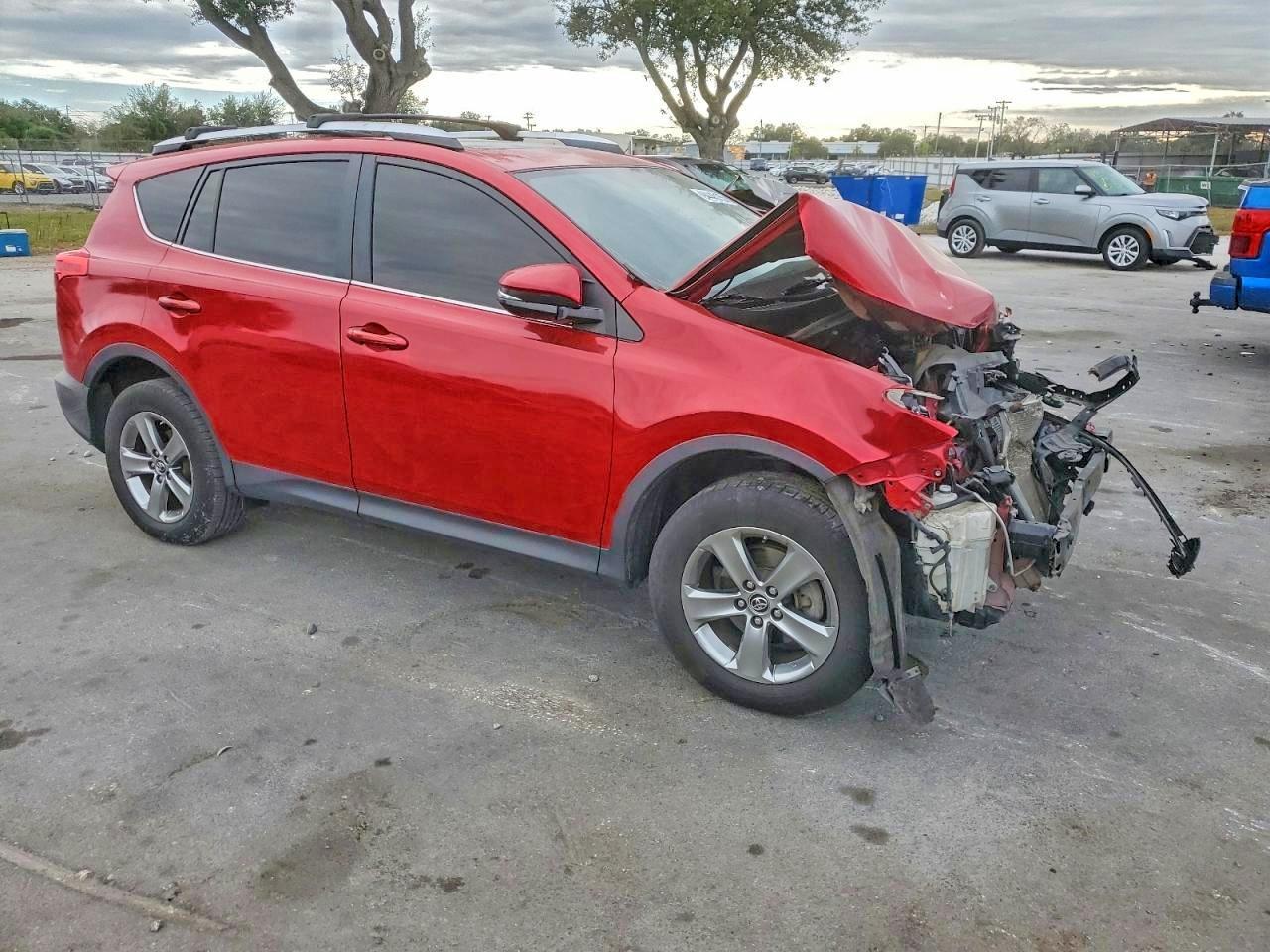2015 Toyota Rav4 Xle - Фото 4