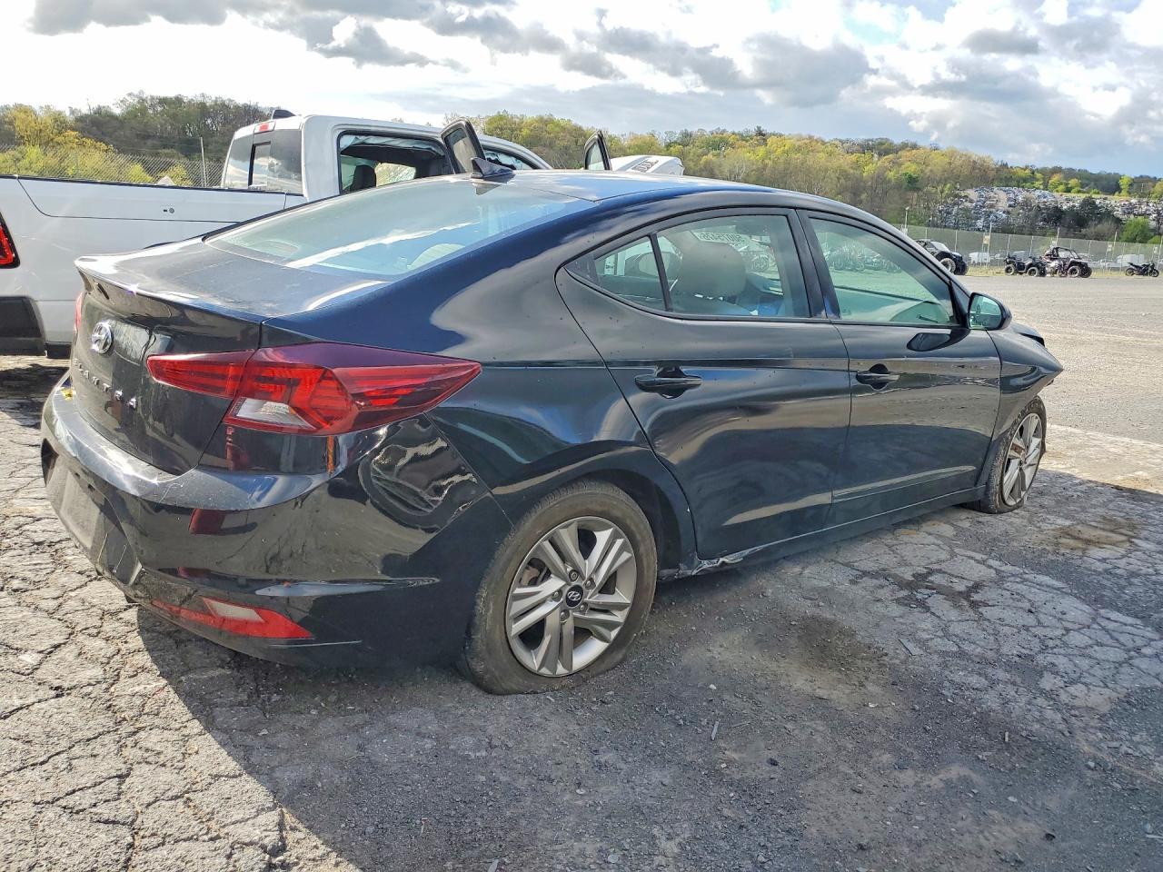 2019 Hyundai Elantra Value Edition - Image 3
