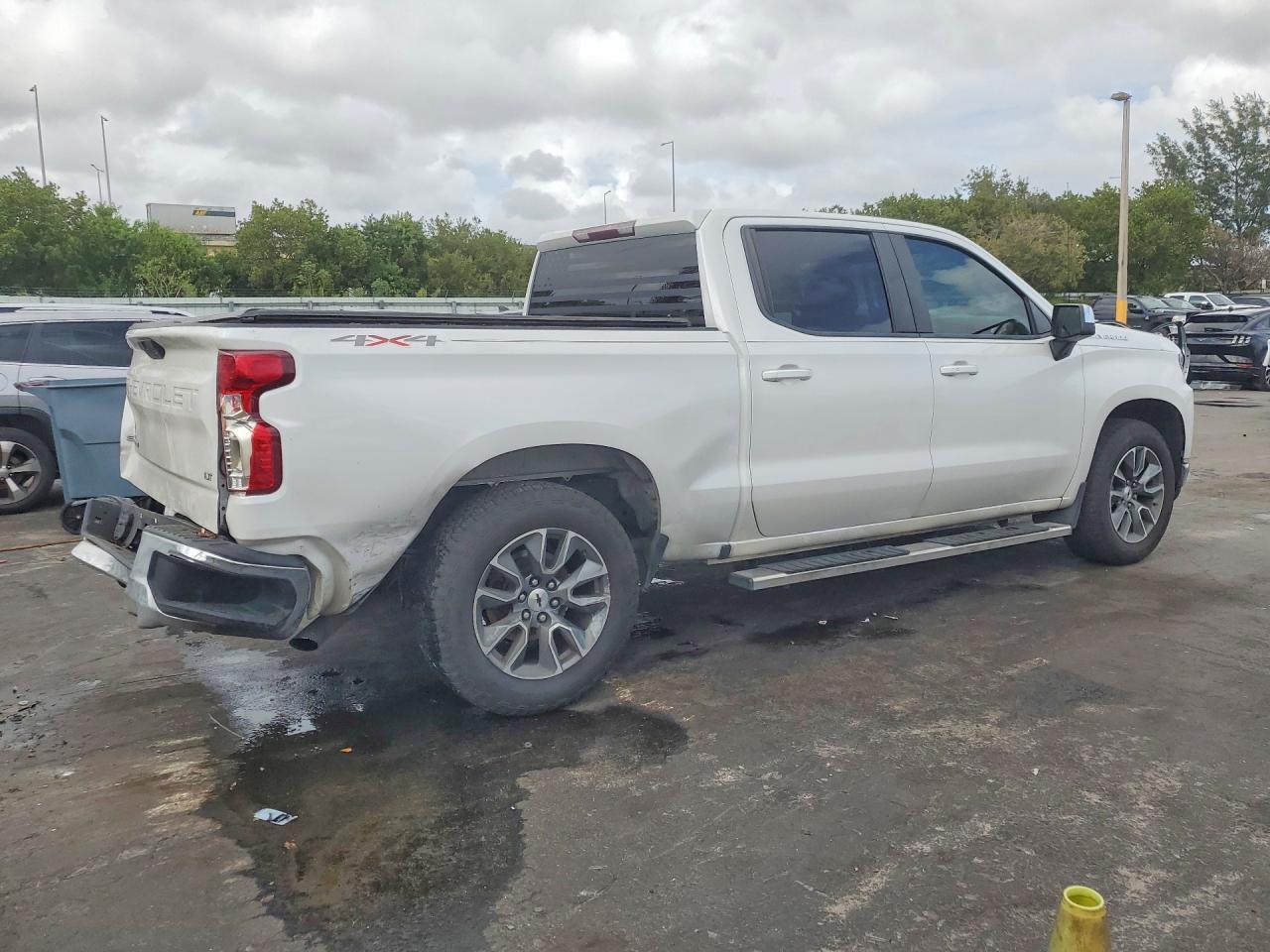 2021 Chevrolet Silverado K1500 Lt - Фото 3