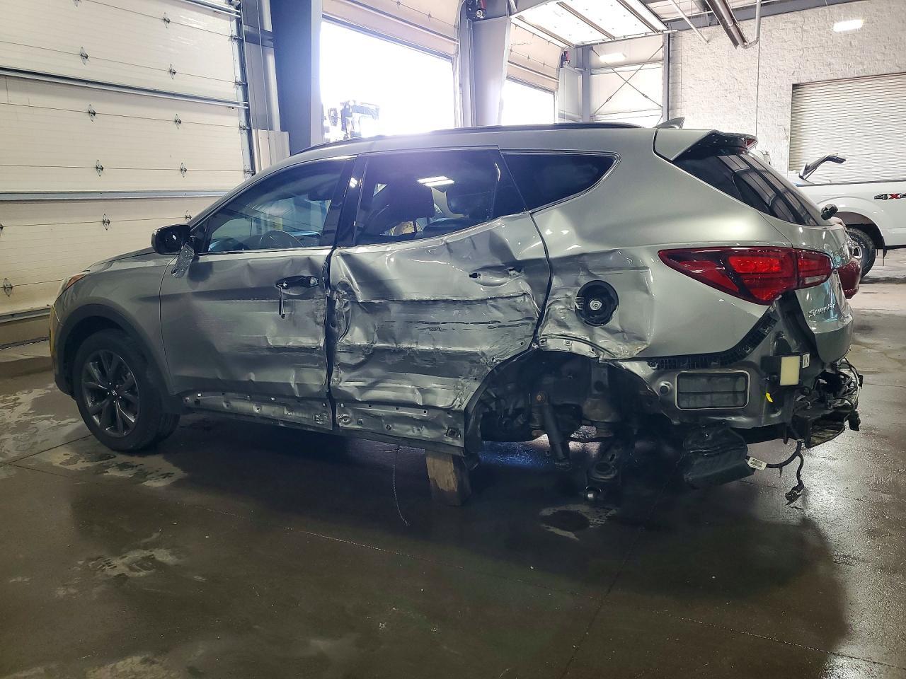 2017 Hyundai Santa Fe Sport 2.0T Ultimate - Фото 2