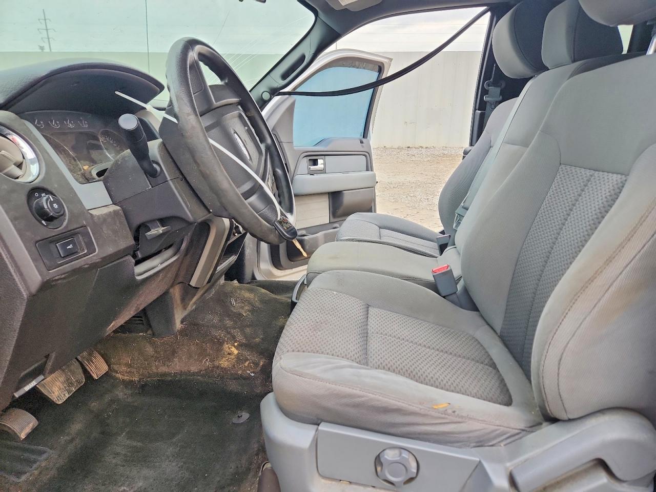 2012 Ford F150 Super Cab - Image 7