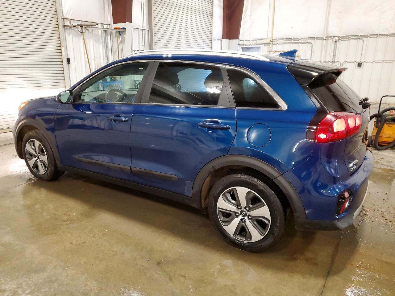 2021 Kia Niro Lx - Image 2